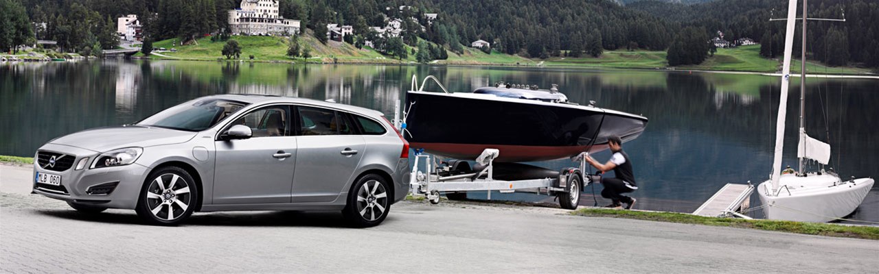 Volvo V60 and Boat Trailer